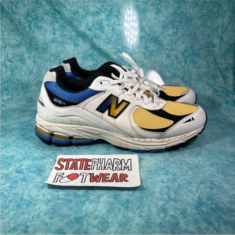 New Balance 2002R Running Men’s Leather White Low Top Shoes Sneakers Size 11